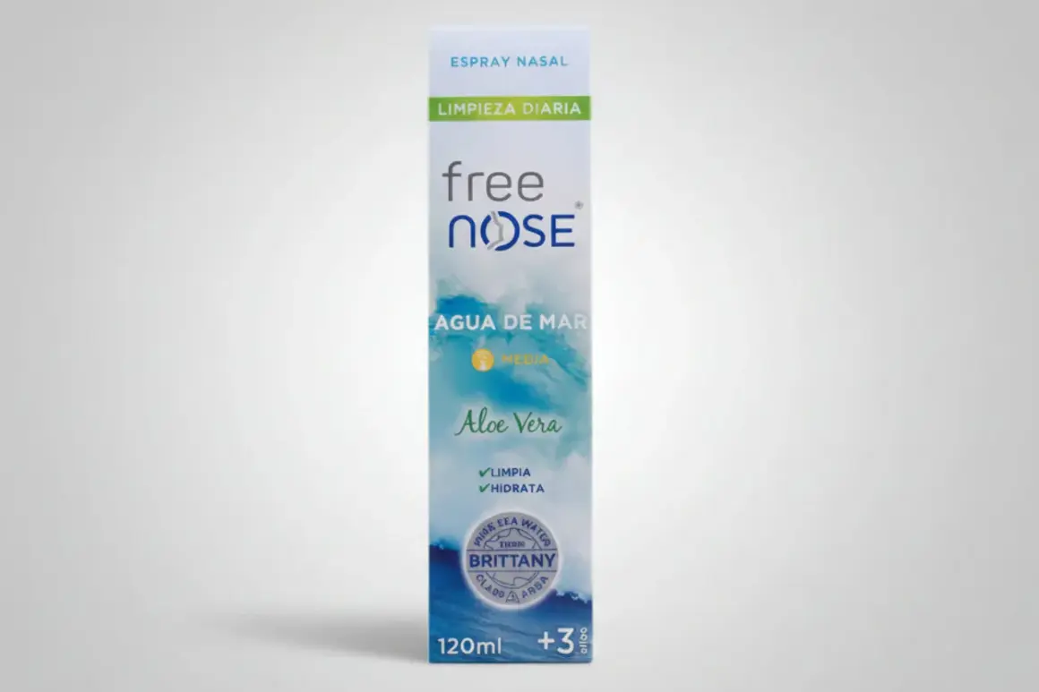 Septanazal dla dzieci Free Nose z wodą morską i aloesem. Delikatnie oczyszcza i nawilża nos.