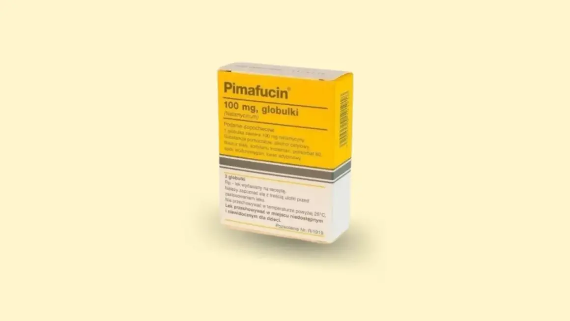 Opakowanie leku Pimafucin 100 mg, globulki. Stosowany m.in. w leczeniu infekcji intymnych w ciąży.